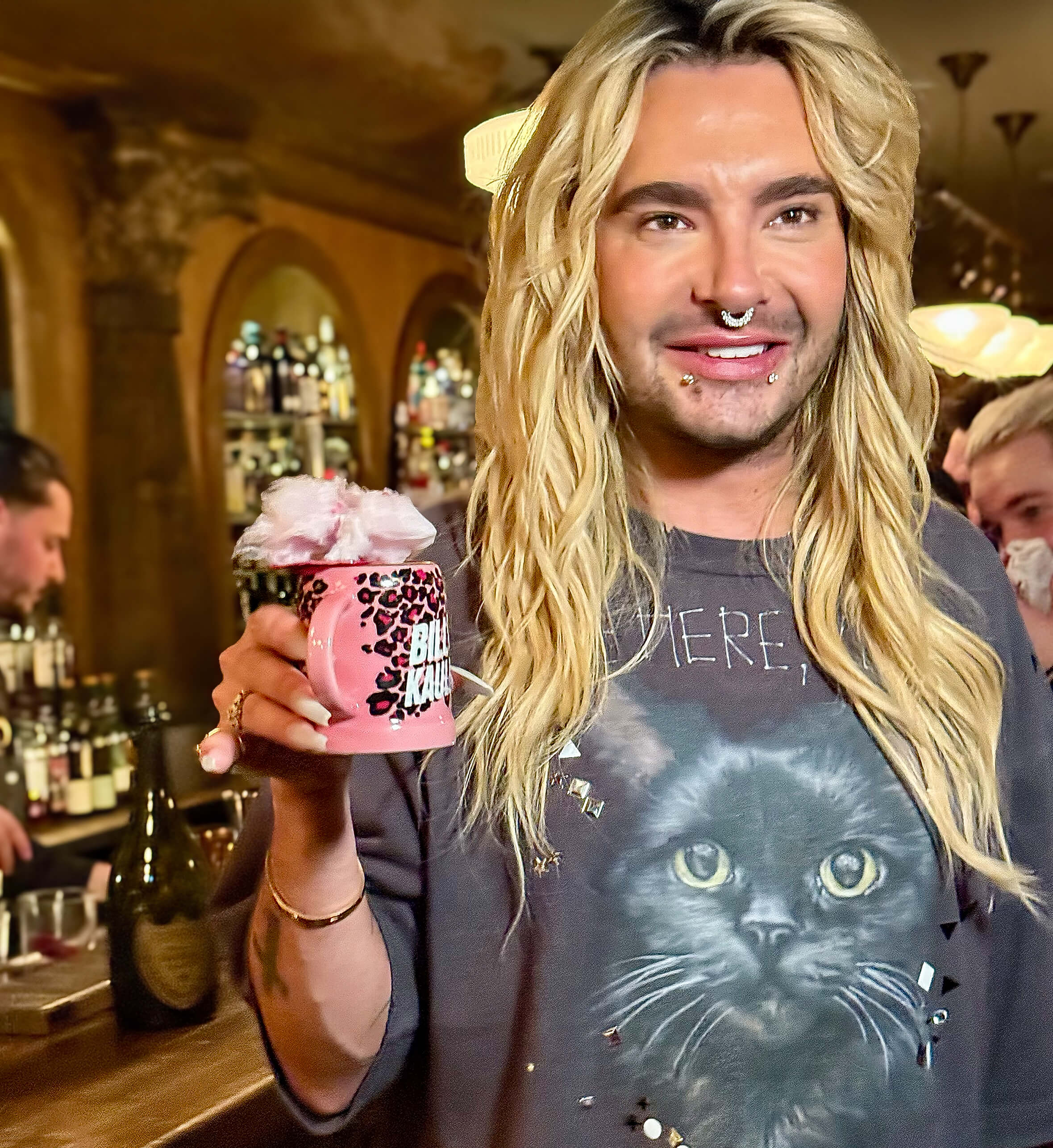 Bill Kaulitz mit LOGOKRUG